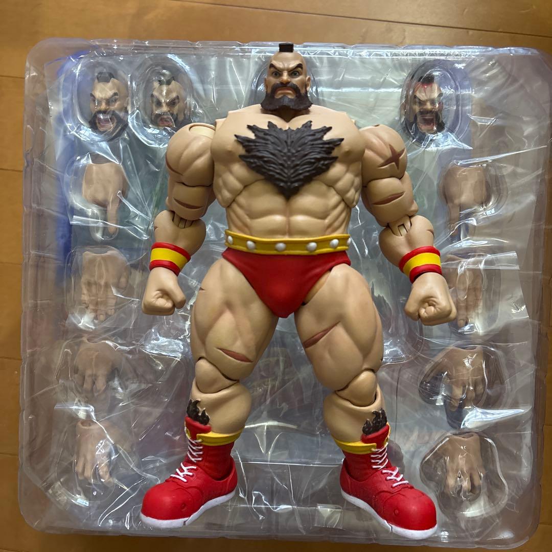 ストームコレクティブルズ　ストリートファイター II ザンギエフ　フィギュア