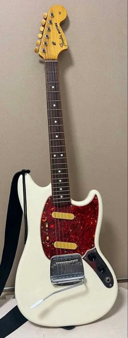 Fender Mustang エレキギター