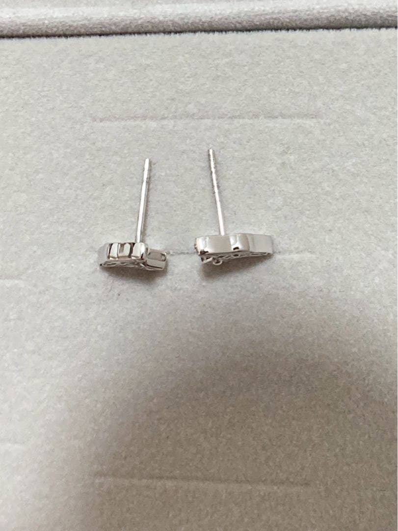 ヴィヴィアンウエストウッド　シルバー925オーブピアス