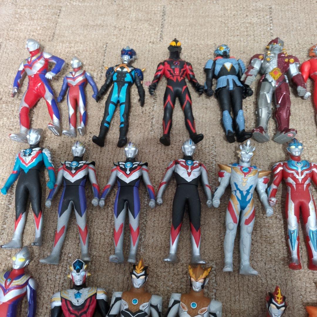 ウルトラマン　フィギュア　ソフビ　マント