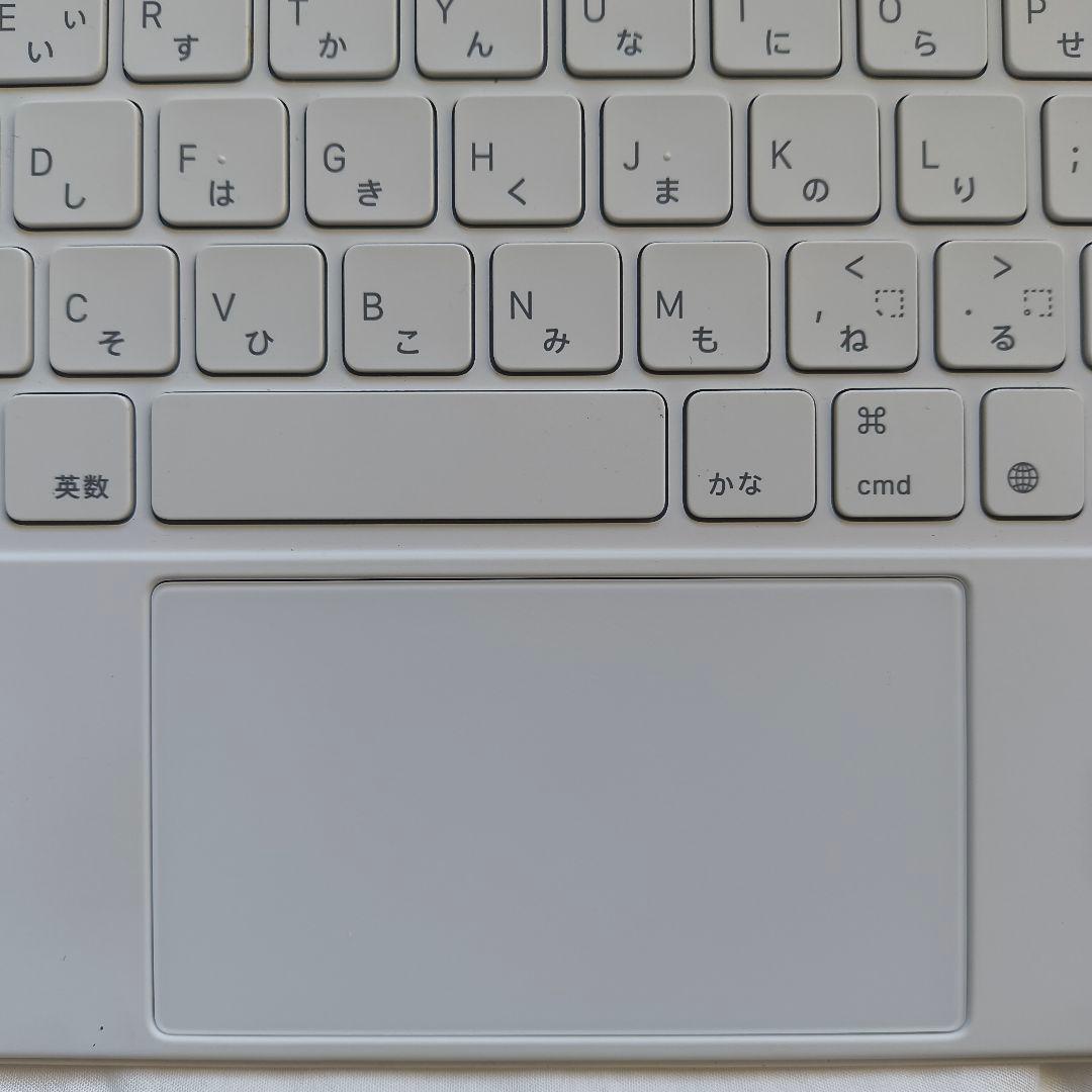 アップル　Magic Keyboard Folio