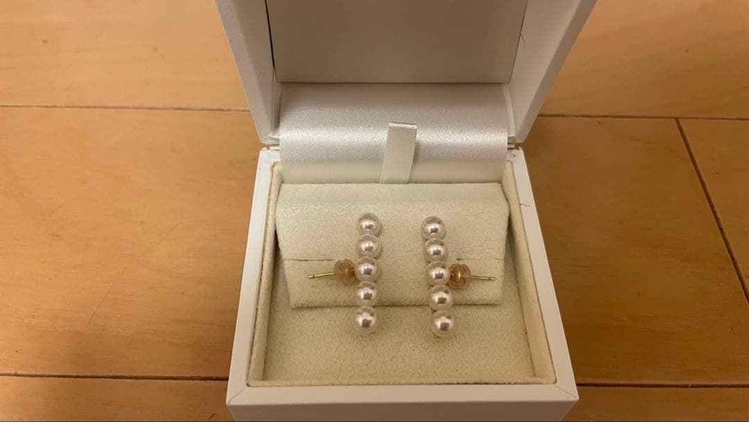 美品TASAKIタサキバランスピアスk18サクラゴールド