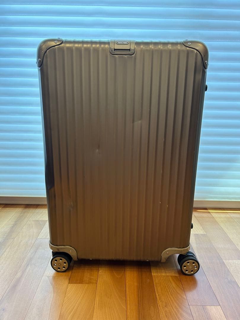 た*い様 リモワ　トパーズ　チタニウム82リットル　RIMOWA