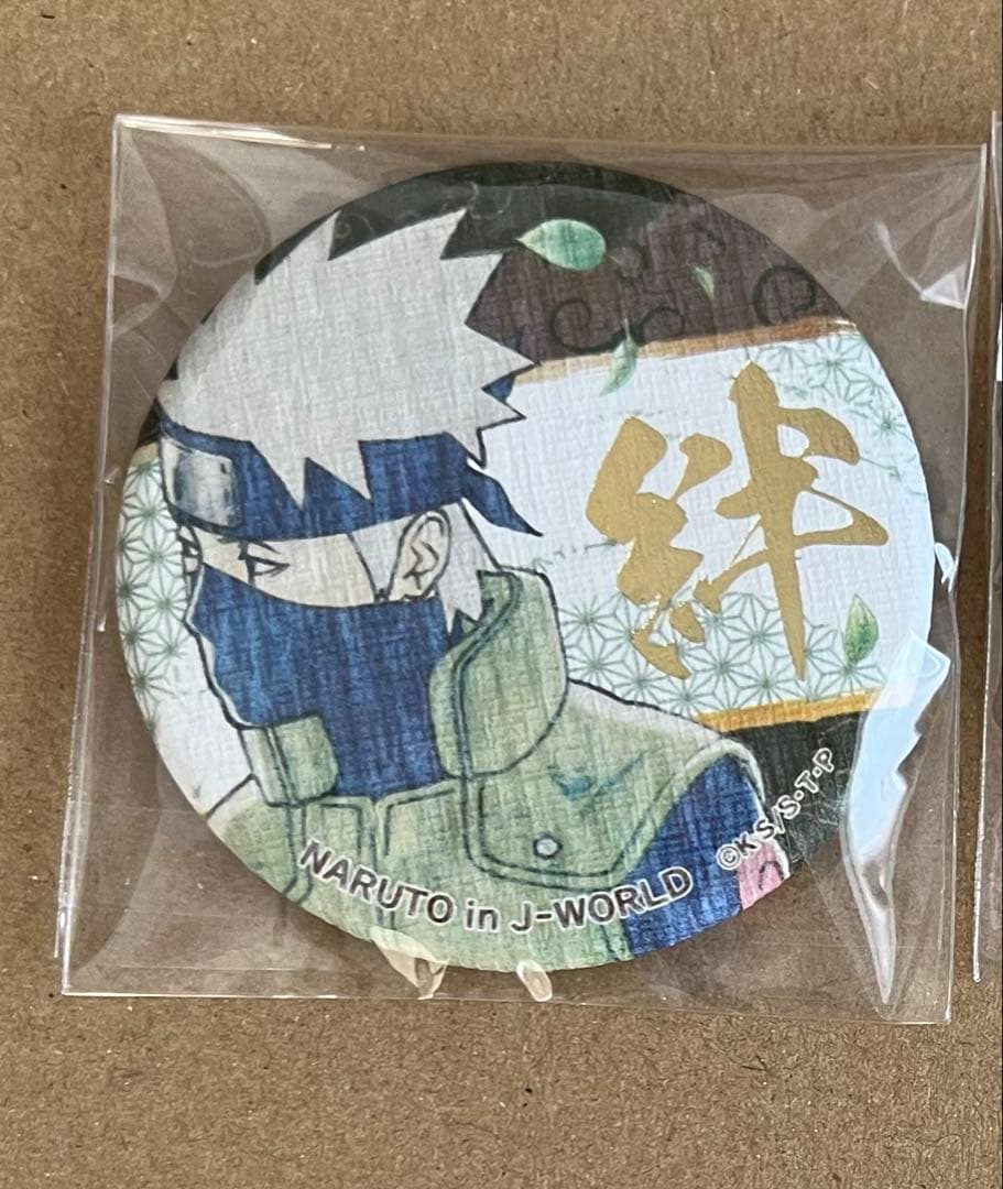 NARUTO カカシ 絆缶バッジ 1点