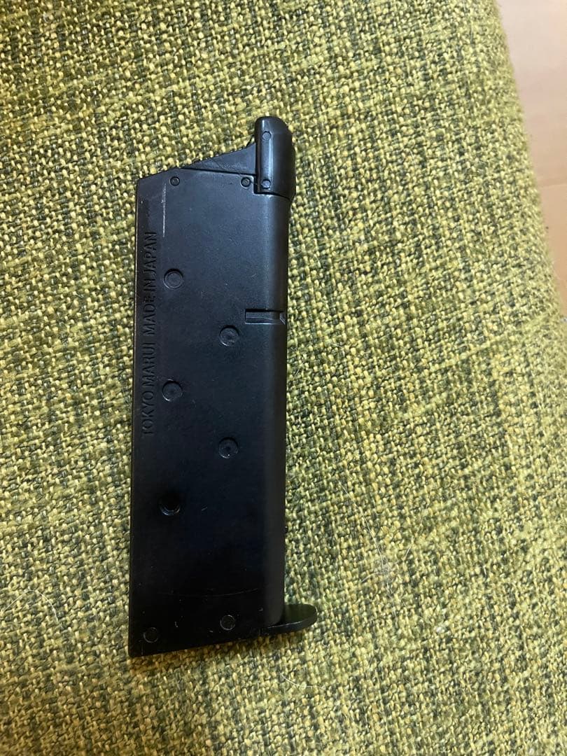 極美品　東京マルイV10 Ultra Compact Black ガスガン