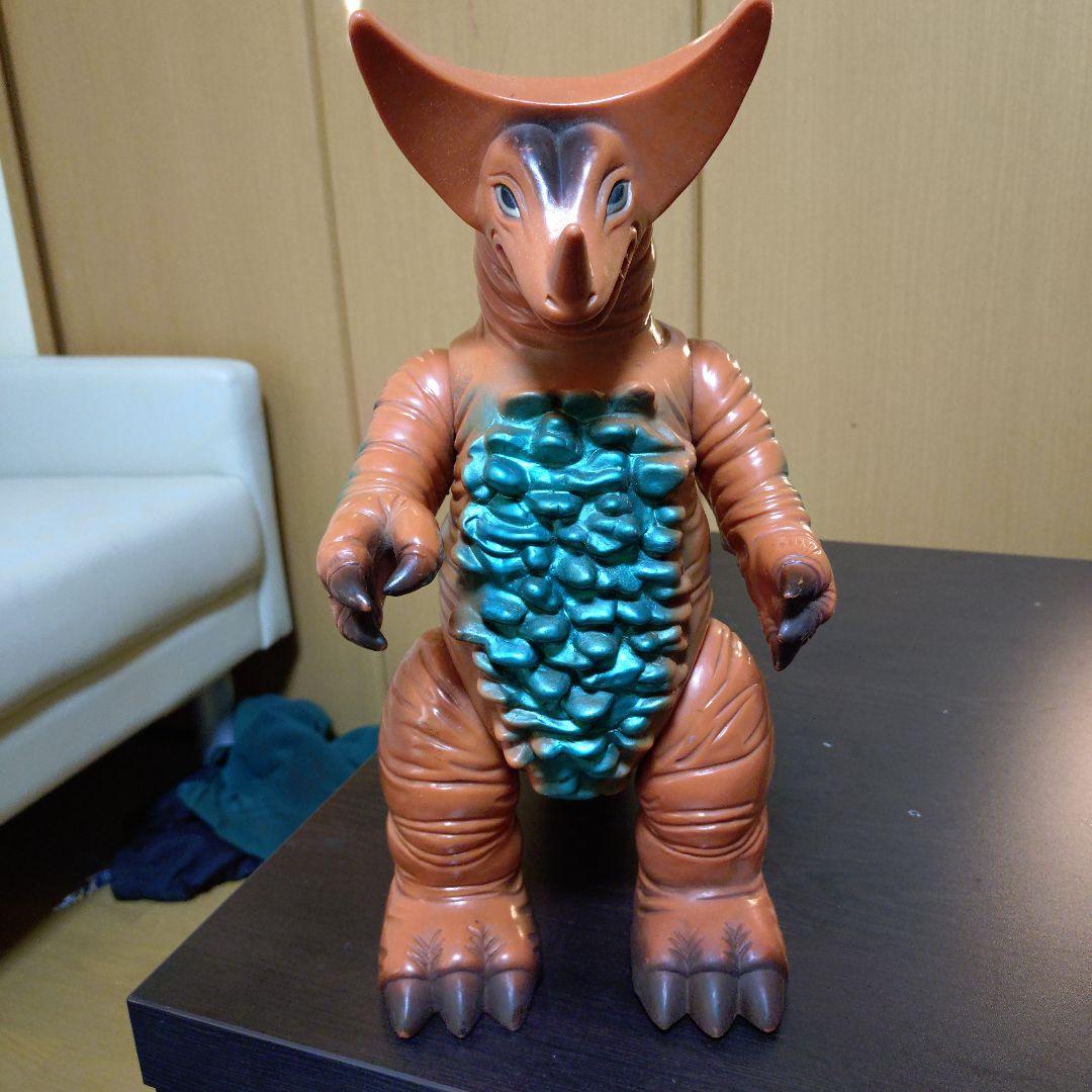 ジャイアントゴモラソフビフィギュア