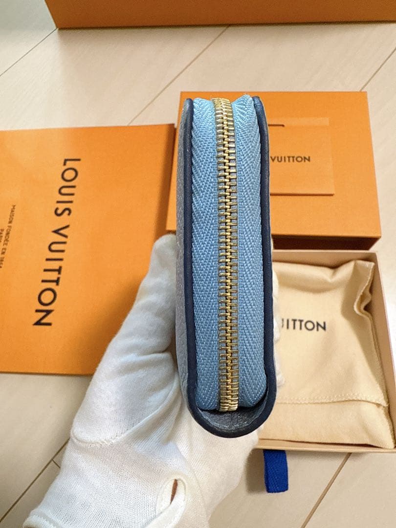 ヴィトン アンプラント バイザプール ジッピーパース サマーブルー