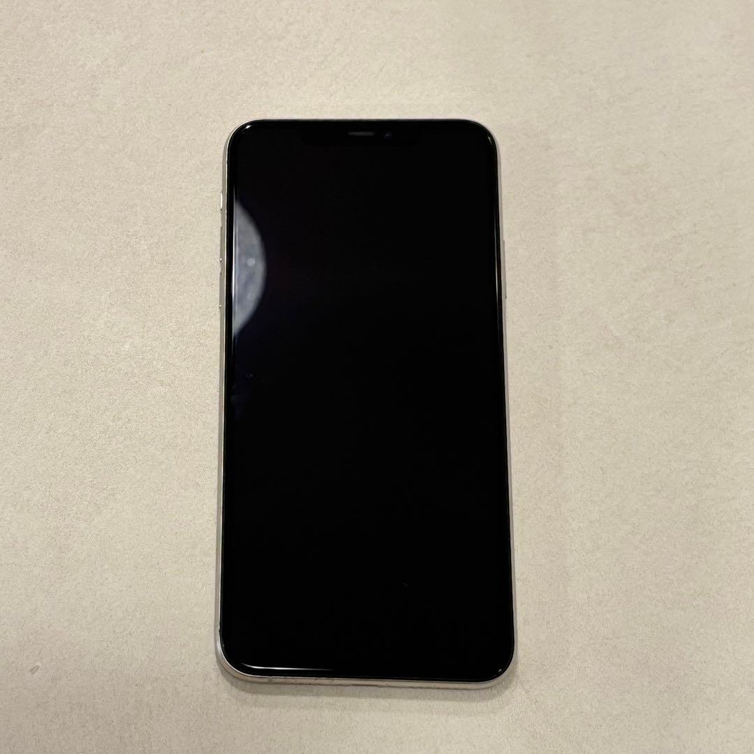 Apple iPhone 11 Pro Max シルバー 本体