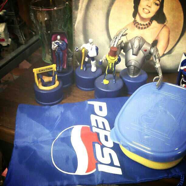 ペプシマン☆★ボトルキャップ5個&ミニ巾着&ミニケース