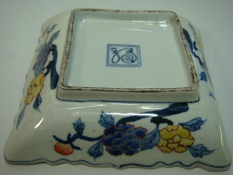 皿■渦福 明 色絵染付 四角皿 花篭 唐草 花尽くし 赤絵 時代物 骨董品■