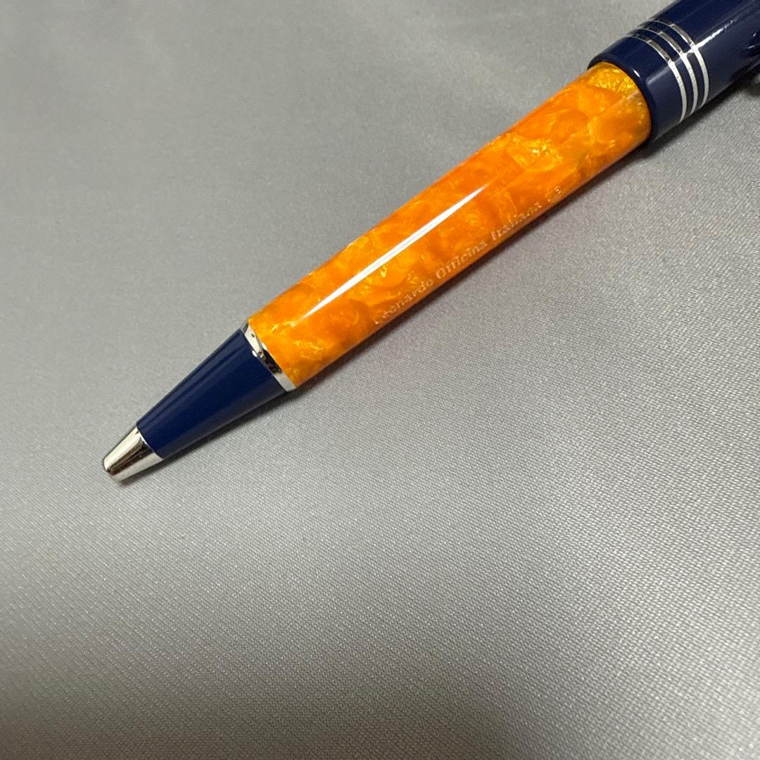 レオナルド「モーメント ゼロ トラモント シルバートリム」ボールペン