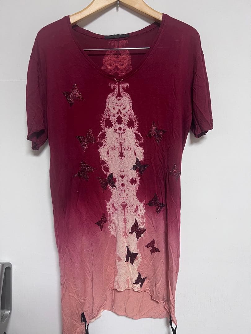 限定値下げ　kmrii Tシャツ 蝶々 マグノリア柄