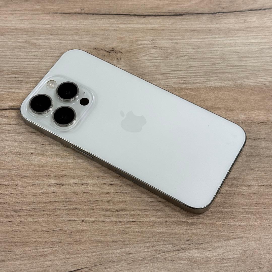 美品　iPhone 15 Pro 128GB SIMフリー版　不良なし