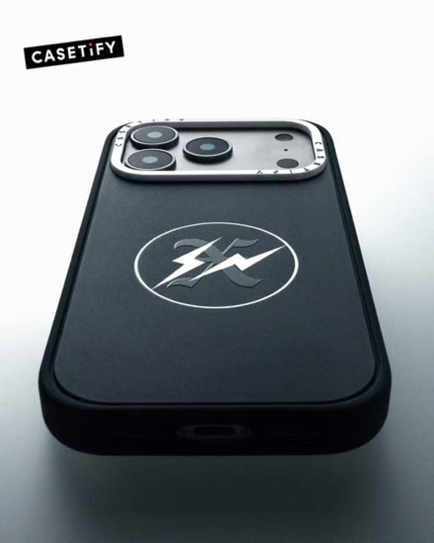 iPhoneアクセサリー XXX fragment CASETiFY iPhone17pro case