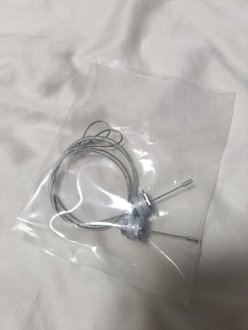 アクロ トライアングルLED VIVID120cm　吊り下げ式&スタンド付き ①