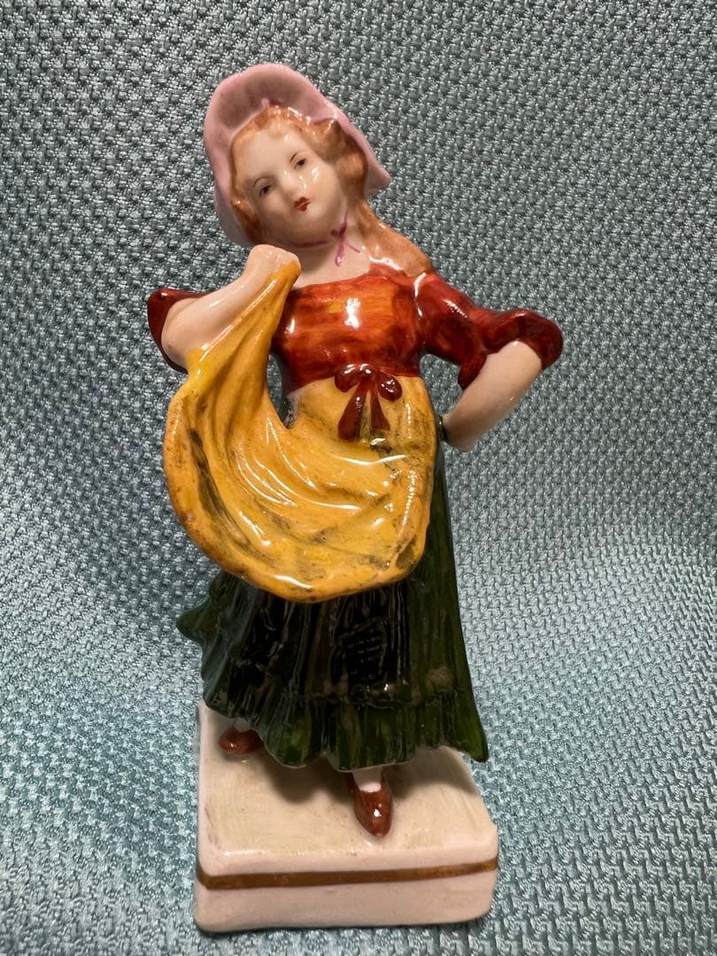 ドイツ製 sitzendorfフィギュリン 骨董1940年代希少陶器人形状態が良