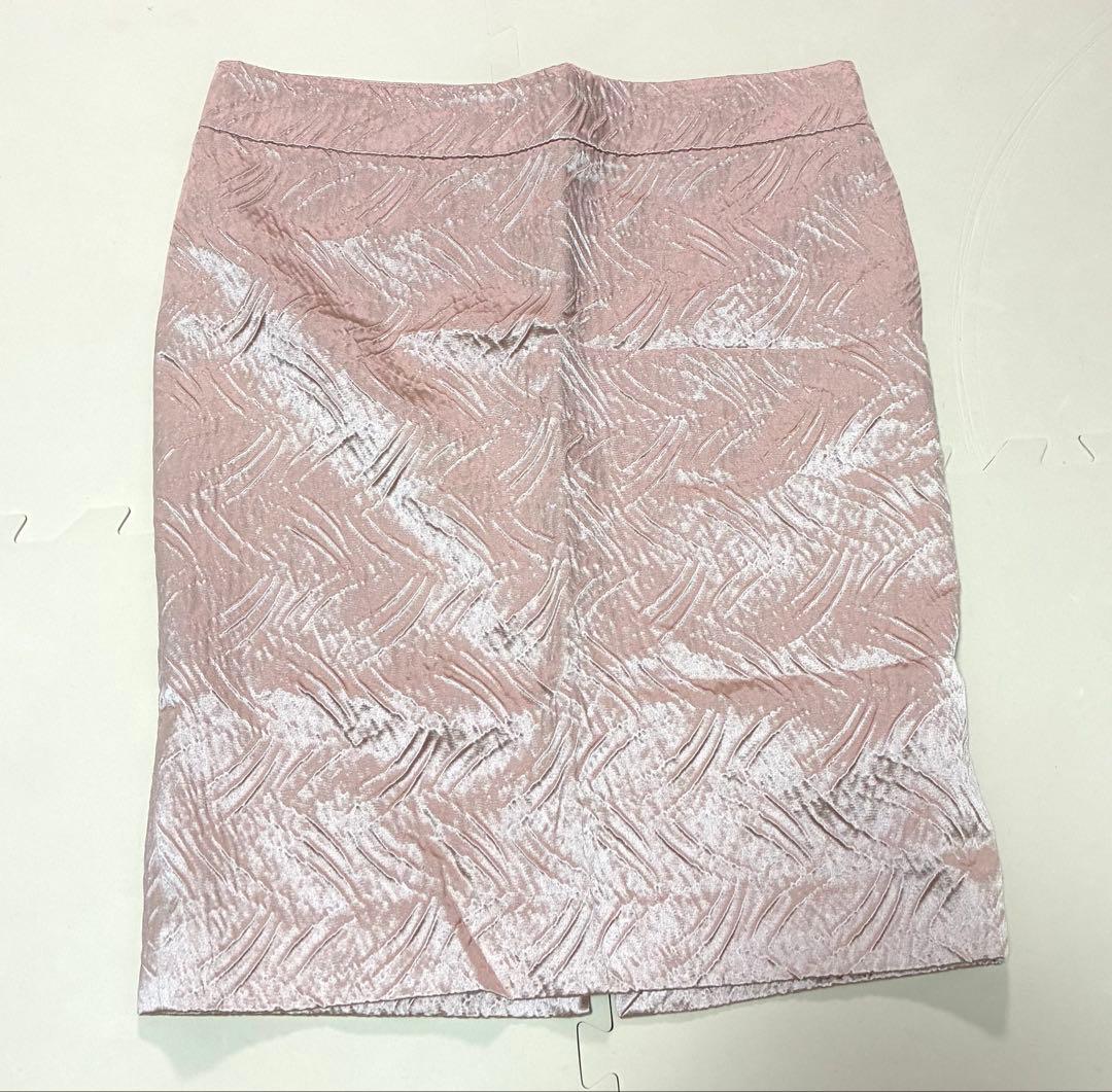 【イタリア製】Salvatore Ferragamo、タイトスカート、サイズ48