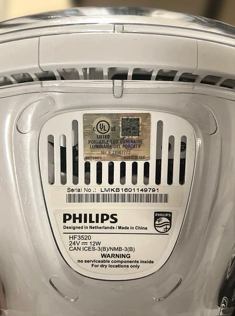 n*o様 PHILIPS フィリップス 光目覚まし時計 HF3520
