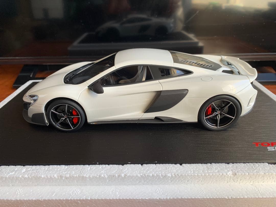 TOPSPEED 1/18マクラーレン675LT