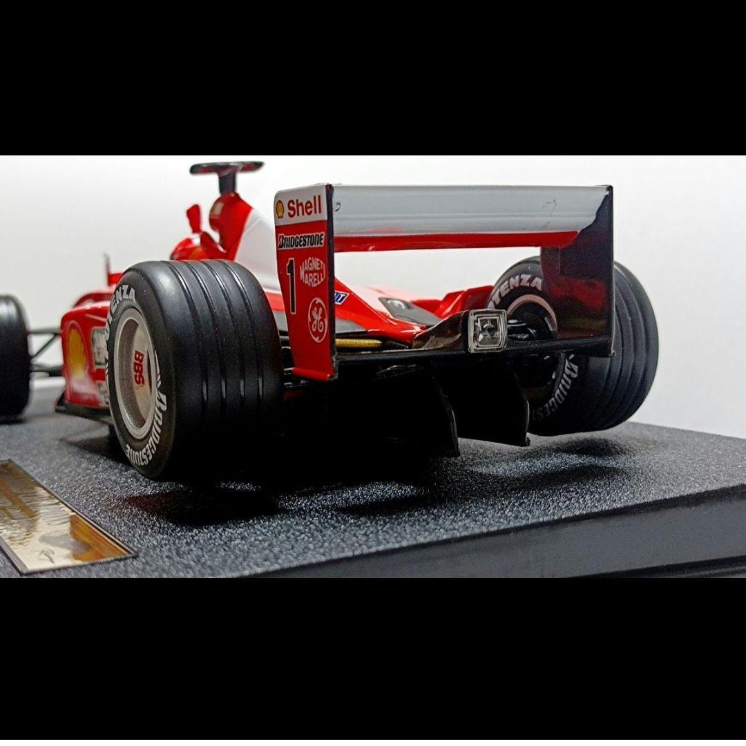 フェラーリ F1 モデルカー 1/18 2001年 シューマッハ　個体ナンバ 有