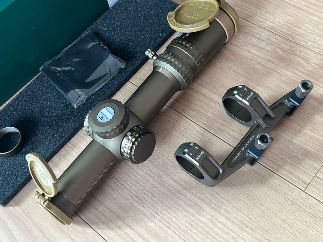 1-8x24mm FFP ショートスコープ ATACR NFエボリューションギア