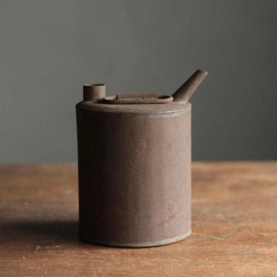 鉄あるいはブリキ 水差し 花入 花器 注器 古道具 アンティーク オブジェ