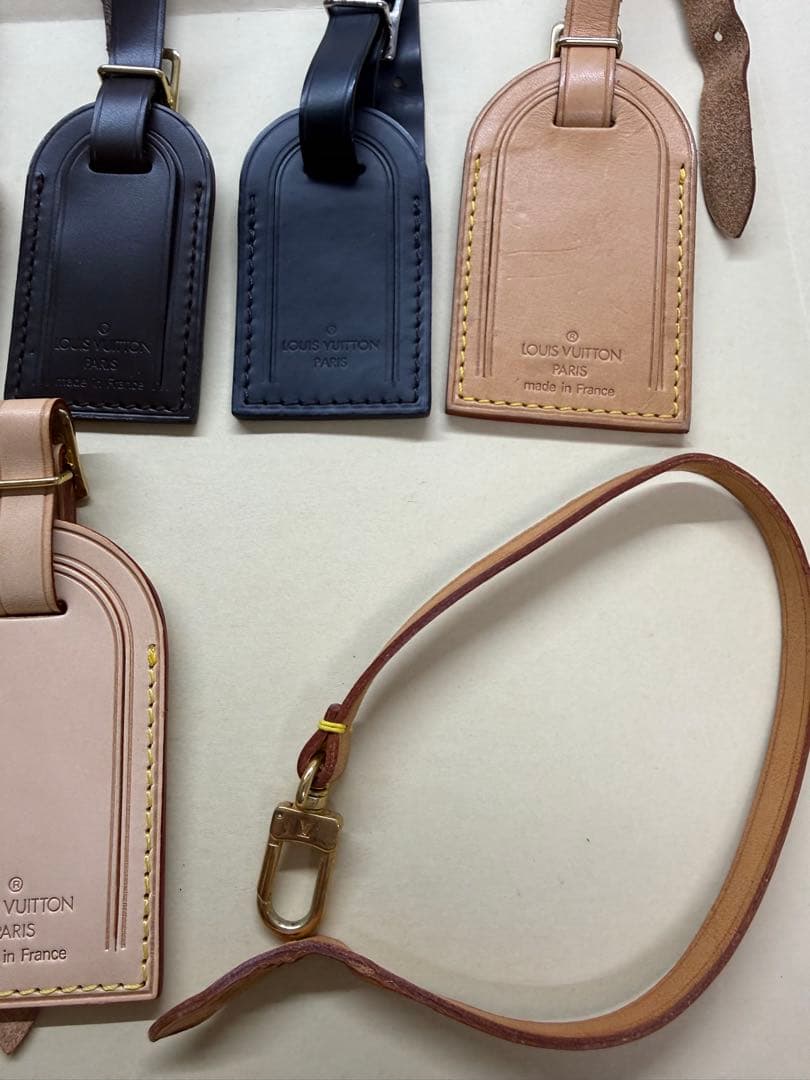空*様 ルイ・ヴィトン ネームタグ レザー　一部ネーム刻印あり