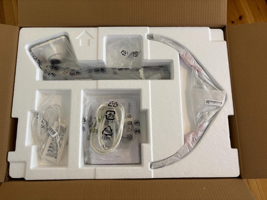 27UP650K-W LG UHD Monitor 4K 27型 モニター2/2