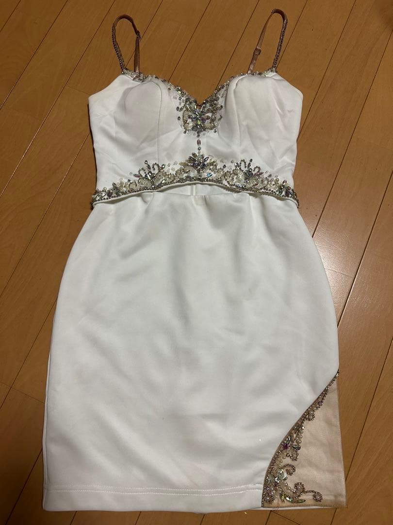 AngelRホワイトビーズ装飾タイトドレス