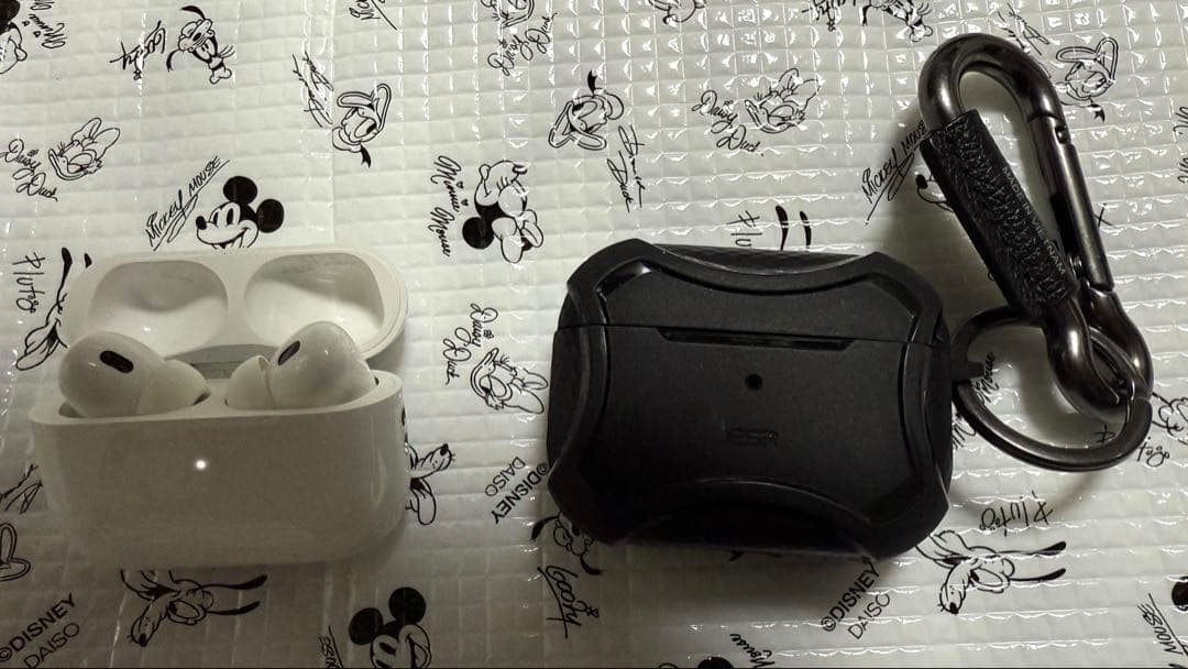 AirPods Pro 2本体 & ケース付き(カラビナcoach)
