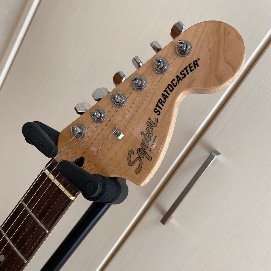 Squier Stratocaster ラージヘッド 水色　ライトブルー