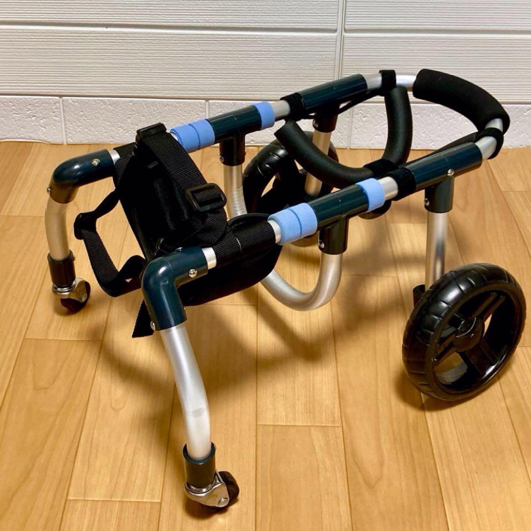 モネママページ■小型犬用4輪　犬の車椅子　犬の歩行器