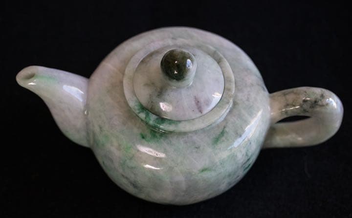 【珍品】翡翠 急須 硬玉ヒスイ 翡翠彫刻 高級茶道具 糸魚川 夜光杯 カラカラ