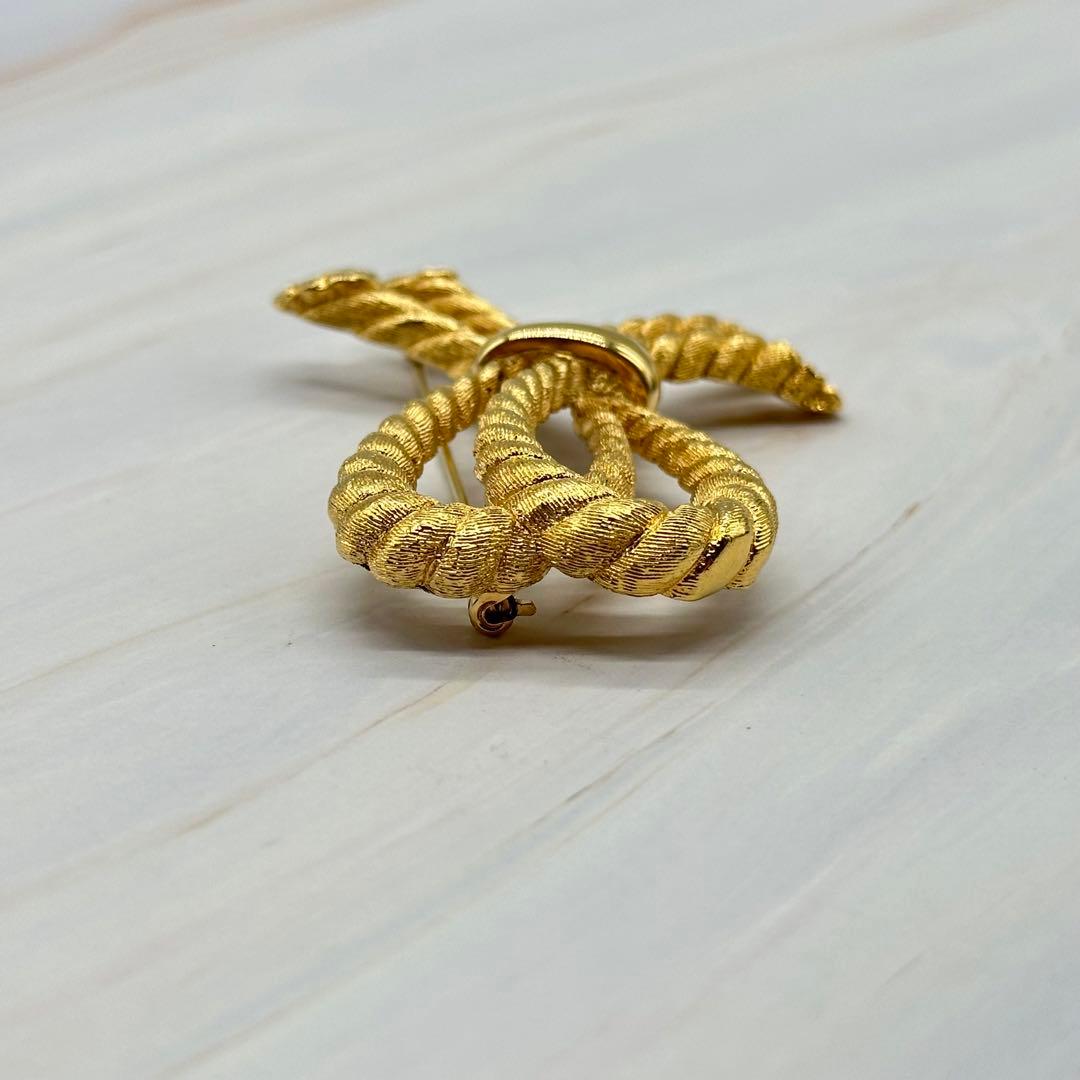 【美品】クリスチャンディオール ブローチ リボン ゴールド