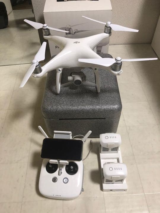 ビデオカメラ DJI Phantom4