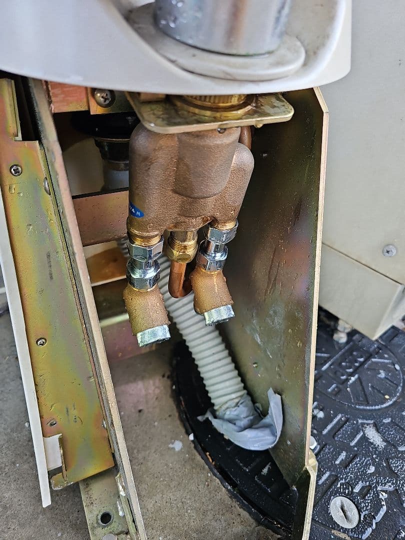 タカラベルモント　リアシャンプースイング ガス給湯器 引き取り限定