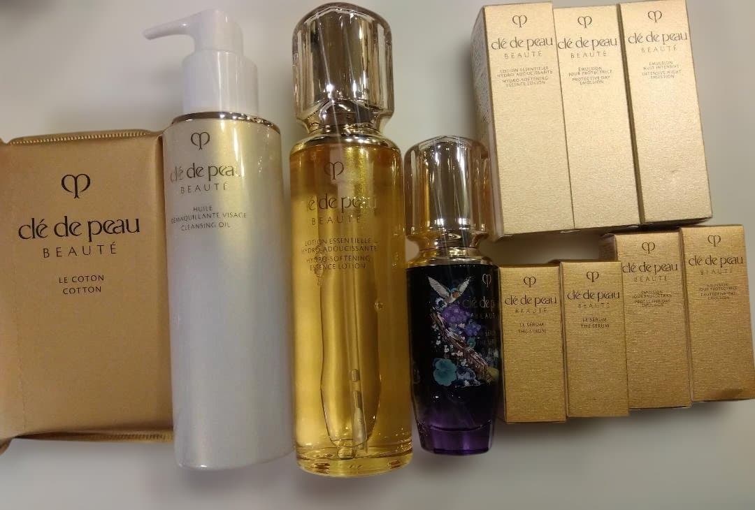 clé de peau 限定ルセラム50ミリ　美容液