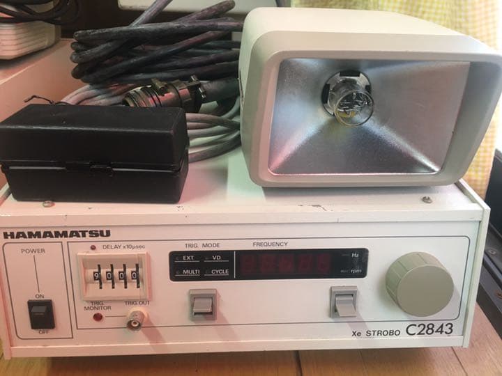 キセノンランプフラッシャーとIRストロボ装置