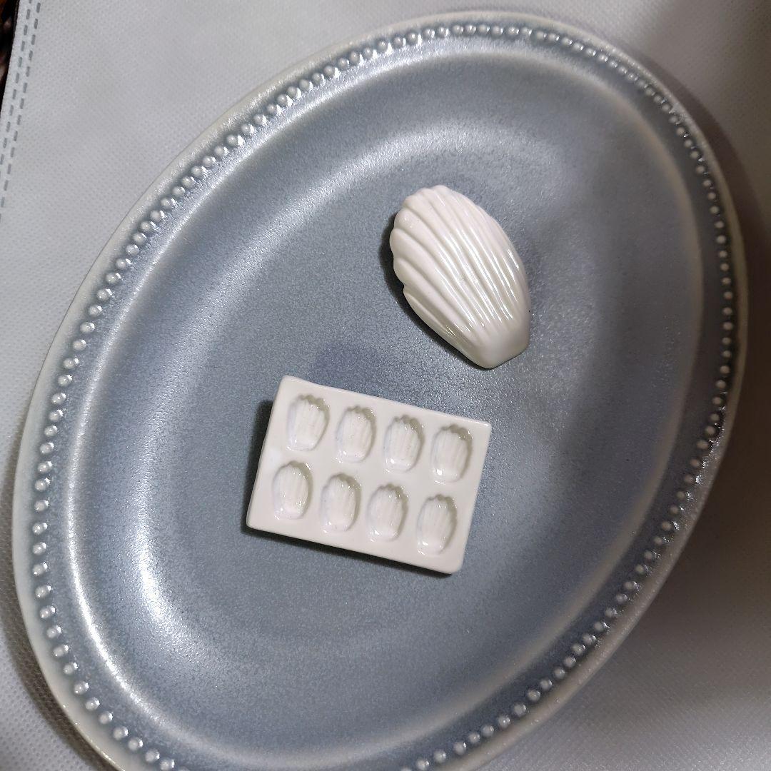 小菅幸子さん　ブローチ