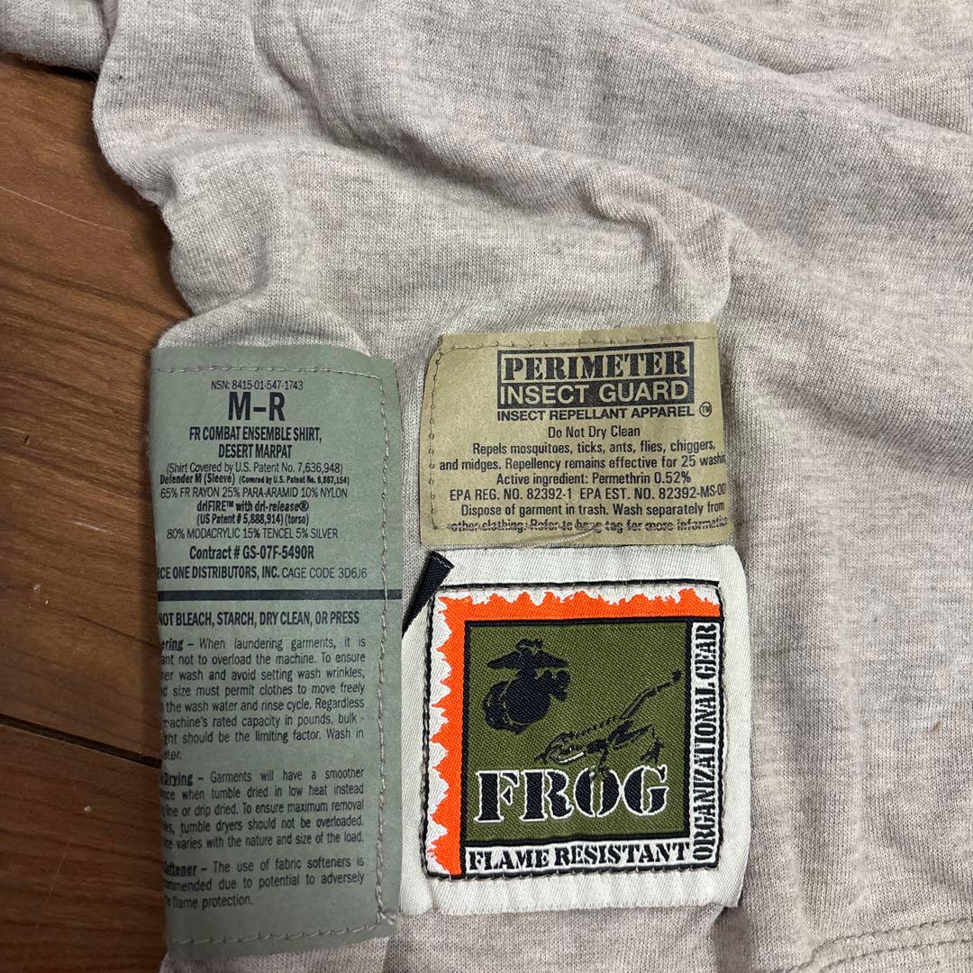 未使用品　米軍　実物　FROG COMBAT SHIRT MEDIUM ②