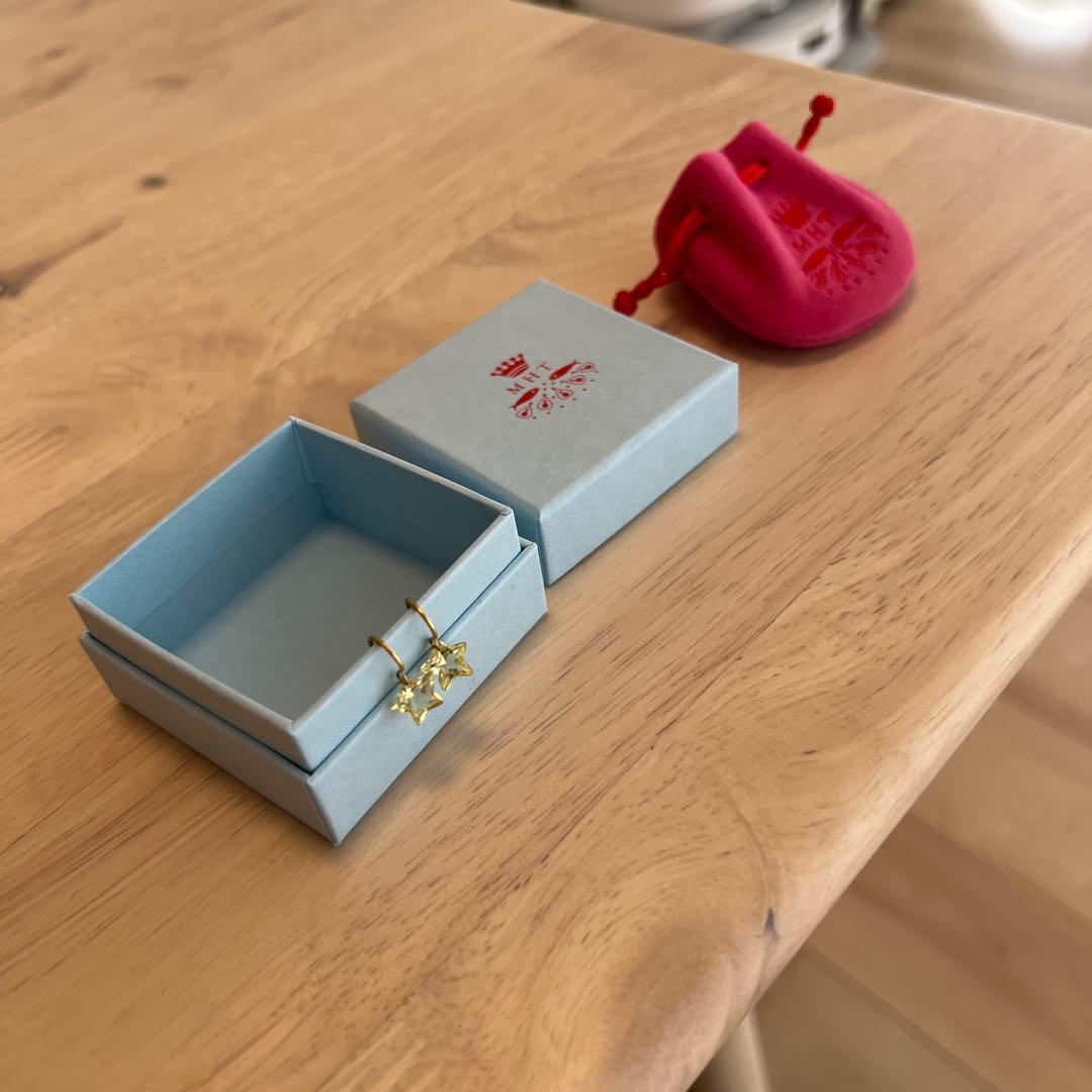 マリーエレーヌ　タイヤック　レモンクォーツ スモール ワンダー ピアス 星形