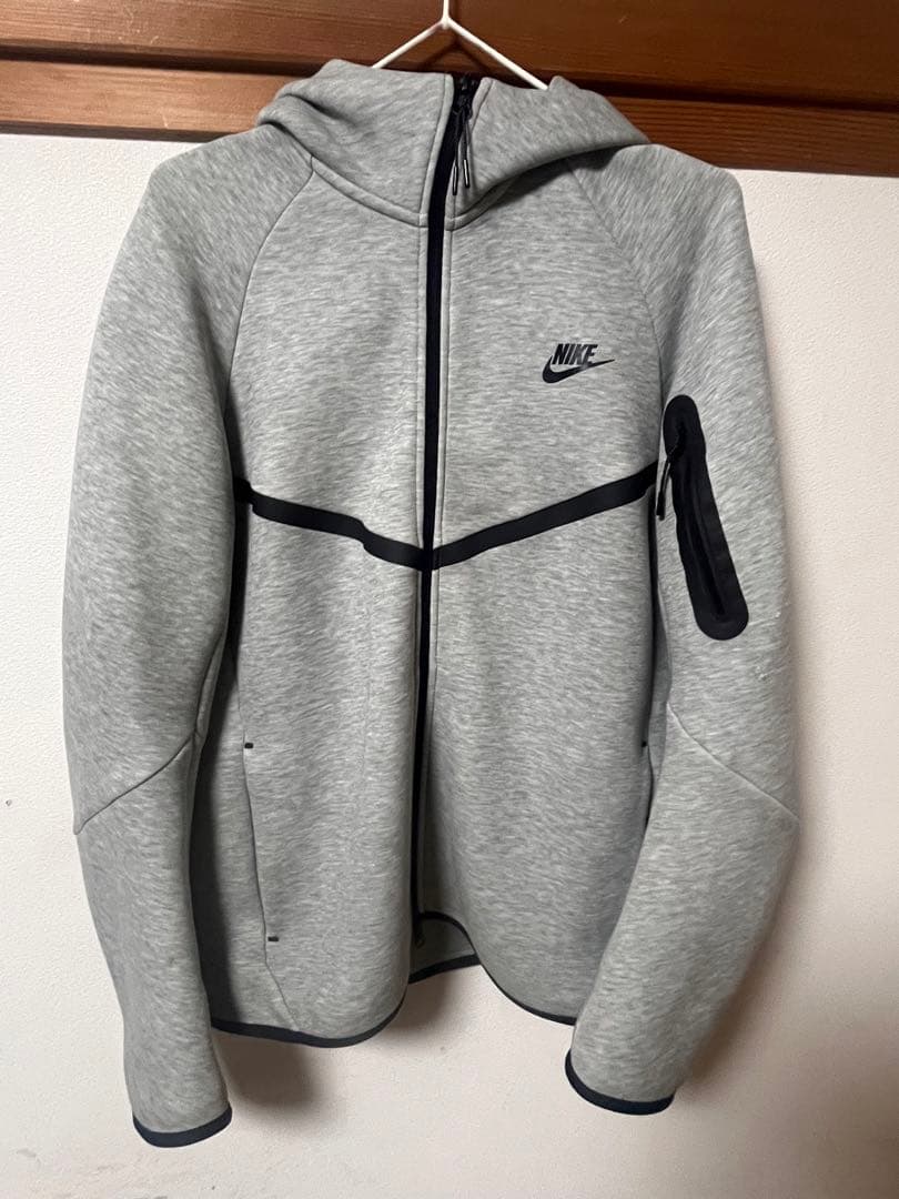 NIKE テックフリース　グレー　Lサイズ