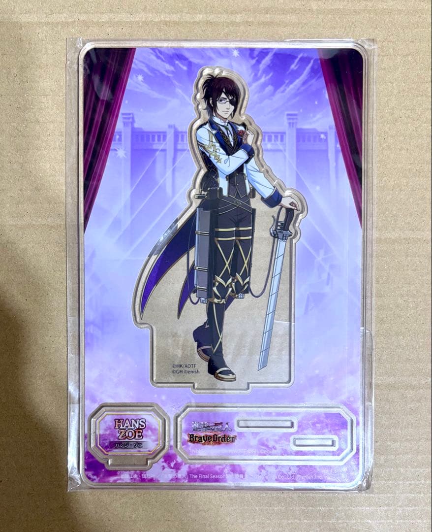 進撃の巨人　ハンジ　アクリルスタンド ブレオダ