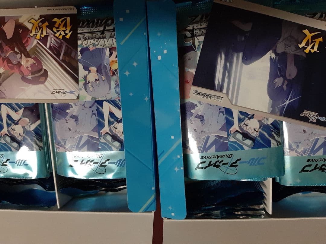 ブルーアーカイブ　ヴァイス　ブルアカ　4box　ブースターパック