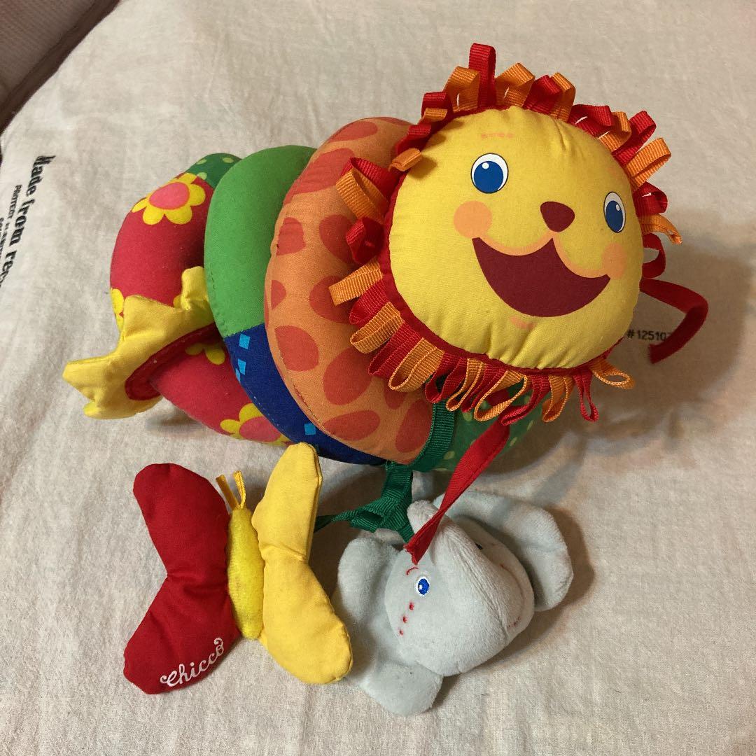 CHICCO チッコ　イタリア　ぬいぐるみ　玩具　色使いgoo ライオン象蝶鏡星