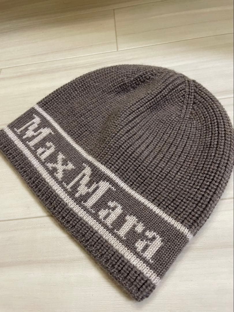 MaxMara ロゴ入りニットビーニー ブラウン