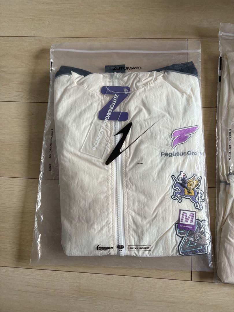 ずとまよ　愛のペガサス　ナイロンジャケット