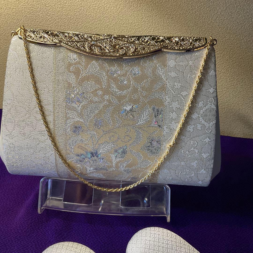 上品で華やかな雰囲気満載の　草履バッグセット　新品