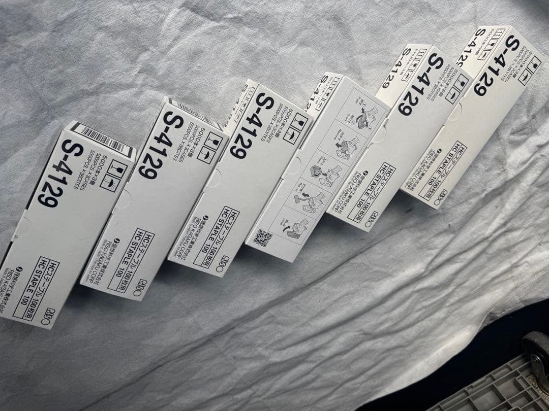 くま　RISO 100枚用　6箱 S-4129 と中綴じS-4130 4箱