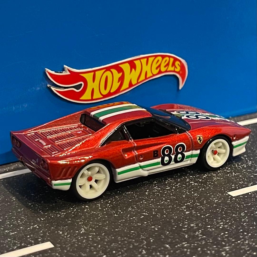 ホットウィール フェラーリ 288 GTO フェラーリレーサー